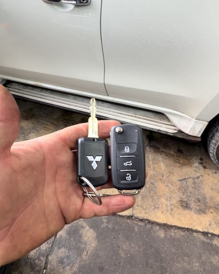 Llave nueva para Mitsubishi